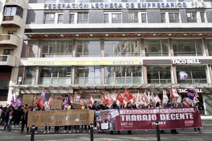 Los trabajadores del Centro Estada intensifican sus movilizaciones para exigir mejores derechos.