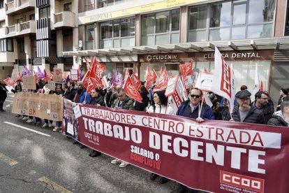 Los trabajadores del Centro Estada intensifican sus movilizaciones para exigir mejores derechos.