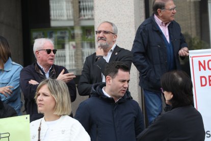 Los vecinos de Fabero, Vega de Espinareda, Candín y Peranzanes protestan por la merma de la calidad de la asistencia sanitaria en el medio rural.
