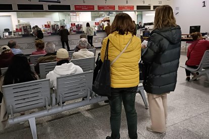 Aglomeraciones por la obras en la estación de Chamartín.