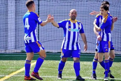 La Deportiva celebra uno de sus goles. DL