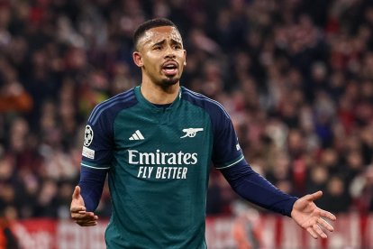 Gabriel Jesus durante el partido de vuelta de cuartos de final que han jugado Bayern Munich y Arsenal en Múnich, Alemania). EFE/EPA/ANNA SZILAGYI