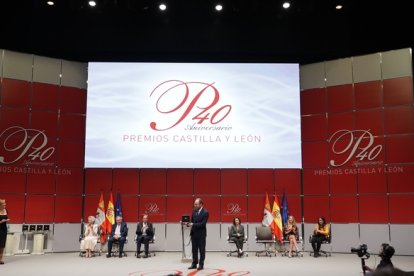 Recogida del Premio Castilla y León de las Letras en nombre de Fernando Arrabal