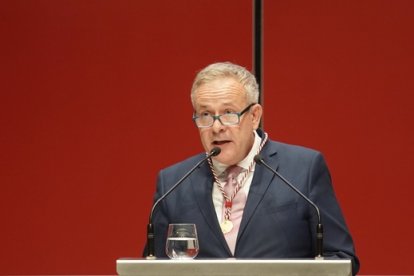 Rene Jesús Payo Hernanz, Premio Castilla y León de Ciencias Sociales y Humanidades, durante su intervención en el acto de entrega de los premios