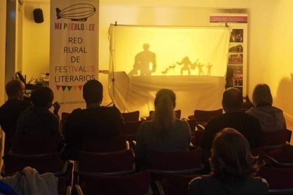 Imagen de una de las actividades celebradas en la biblioteca. DL