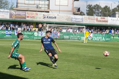 La Deportiva puntúa en Arenteiro.