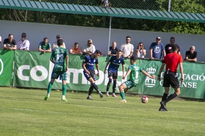 La Deportiva puntúa en Arenteiro.