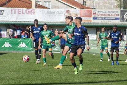 La Deportiva puntúa en Arenteiro.