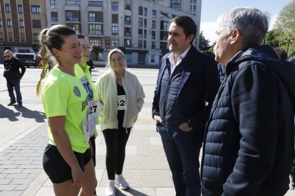 Carrera popular organizada por la Junta para celebrar el día de Castilla y León en la capital leonesa