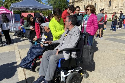 Carrera popular organizada por la Junta para celebrar el día de Castilla y León en la capital leonesa