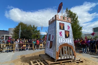 Manifestación en León como respuesta a los actos de la Junta por Villalar en la capital leonesa.