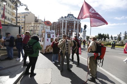 Manifestación en León como respuesta a los actos de la Junta por Villalar en la capital leonesa.