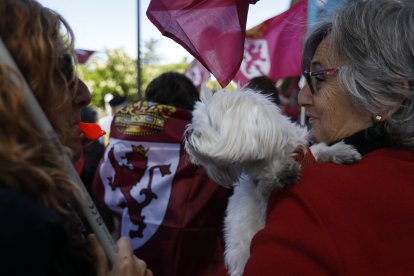 Manifestación en León como respuesta a los actos de la Junta por Villalar en la capital leonesa.