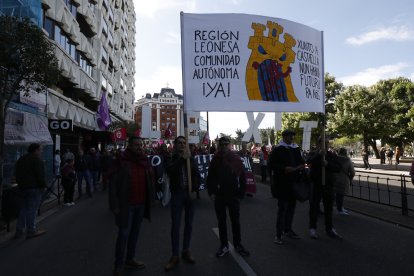 Manifestación en León como respuesta a los actos de la Junta por Villalar en la capital leonesa.