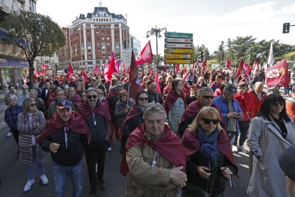 Manifestación en León como respuesta a los actos de la Junta por Villalar en la capital leonesa.
