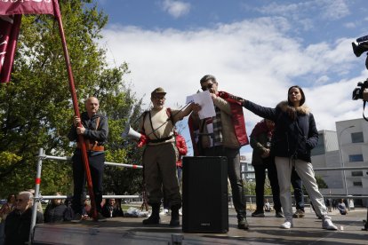 Manifestación en León como respuesta a los actos de la Junta por Villalar en la capital leonesa.