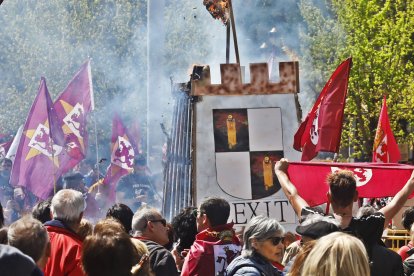 Manifestación en León como respuesta a los actos de la Junta por Villalar en la capital leonesa.