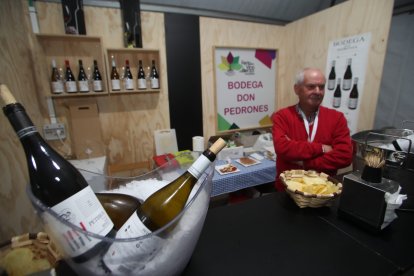 Una veintena de bodegas participan en el evento vitivinícola durante todo el fin de semana.