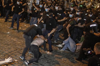 La manifestación de este martes se prolongó durante cerca de seis horas y acabó con varios heridos.