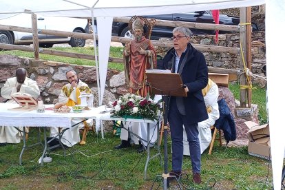 El delegado territorial de la Junta en León, Eduardo Diego, ha presenciado y participado en la romería y en la rogativa en honor a San Froilán.