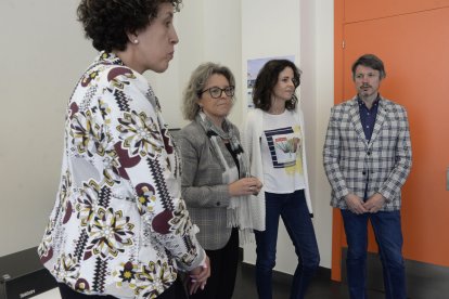 El centro trabaja con dos ejes principales centrados en la promoción, desarrollo y difusión de conocimientos, experiencias innovadoras y métodos de atención a personas mayores en riesgo de dependencia.