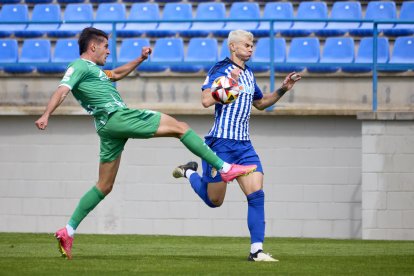 El equipo berciano consigue un triunfo y suma tres puntos fundamentales.