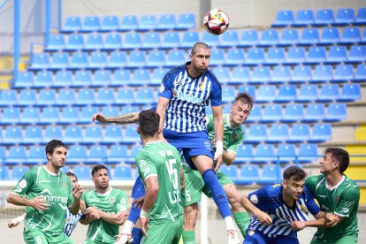 El equipo berciano consigue un triunfo y suma tres puntos fundamentales.