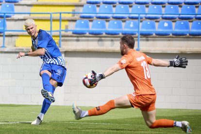 El equipo berciano consigue un triunfo y suma tres puntos fundamentales.