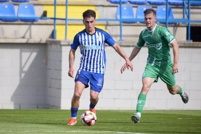 El equipo berciano consigue un triunfo y suma tres puntos fundamentales.