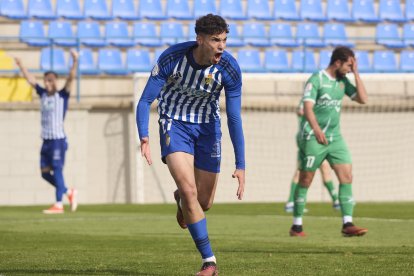 El equipo berciano consigue un triunfo y suma tres puntos fundamentales.