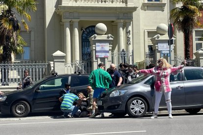 Atropello en la avenida Álvaro López Núñez.