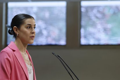 La jugadora de bádminton Carolina Marín durante la rueda de prensa tras ser reconocida con el Premio Princesa de Asturias de los Deportes 2024. EFE/ Sergio Perez