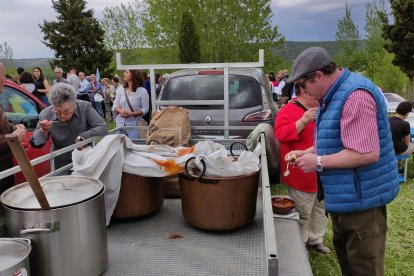 Vegas y Villanueva del Condado rivalizan hoy de nuevo en su romería.