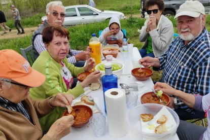 Vegas y Villanueva del Condado rivalizan hoy de nuevo en su romería.