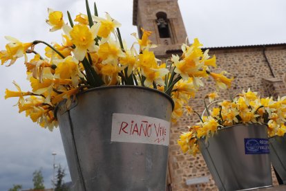 Concentración con capilotes en Riaño.