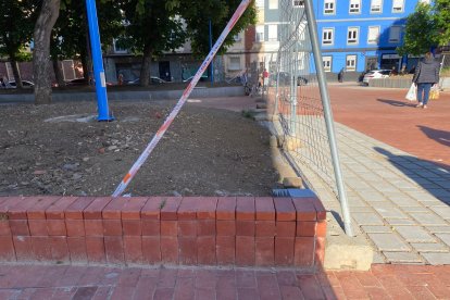Estado de las obras en el parque de San Mamés, que han visitado los concejales de UPL