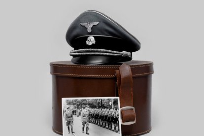 La familia Franco subasta en una casa canadiense varios de los objetos que pertenecieron al dictador. En la misma plataforma se pueden adquirir otras piezas históricas del fascismo italiano y el nazismo alemán, dos de los periodos más negros de la historia