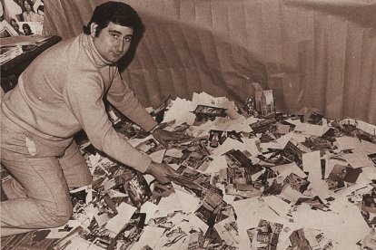 Gelete logró el reto: reunir 10.000 postales que le enviaron sus fieles oyentes.