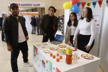 La Universidad de León acoge la XII León Business Talent, donde se presentan ideas innovadoras de negocio para buscar inversores o socios.