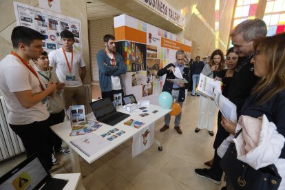 La Universidad de León acoge la XII León Business Talent, donde se presentan ideas innovadoras de negocio para buscar inversores o socios.