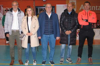 Las autoridades siguieron a los Debutantes. MACÍAS