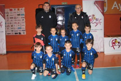 Equipo del Soccer Ponferradina. MACÍAS