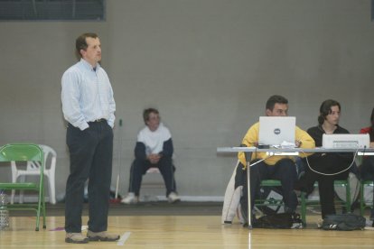 Acis Mercaleón logró la gesta de subir a la máxima categoría del baloncesto femenino nacional el 23 de mayo de 2004. Venció al favorito Sõller (54-64) en la cancha mallorquina tras un encuentro perfecto.