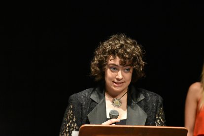Ariadna Castro (mantenedora).