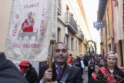 A Cardenal Landázuri se le puso cara de alfombra roja para recibir el cortejo de las grandes estrellas del Corpus.