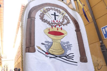 A Cardenal Landázuri se le puso cara de alfombra roja para recibir el cortejo de las grandes estrellas del Corpus.
