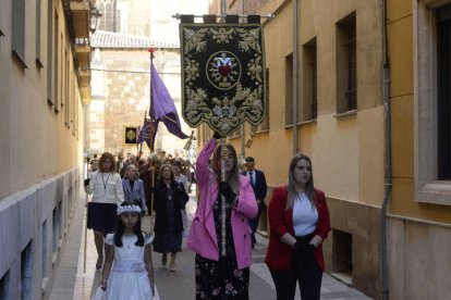 A Cardenal Landázuri se le puso cara de alfombra roja para recibir el cortejo de las grandes estrellas del Corpus.