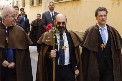 A Cardenal Landázuri se le puso cara de alfombra roja para recibir el cortejo de las grandes estrellas del Corpus.