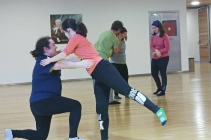 Taller de danza inclusiva Ángel Zotes e Isabel Álvarez.