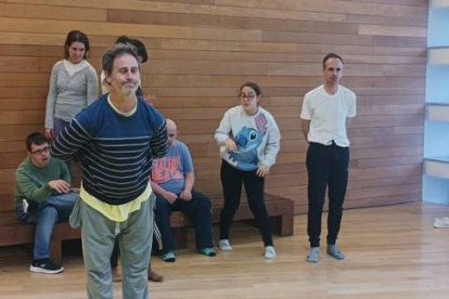 Taller de danza inclusiva Ángel Zotes e Isabel Álvarez.
